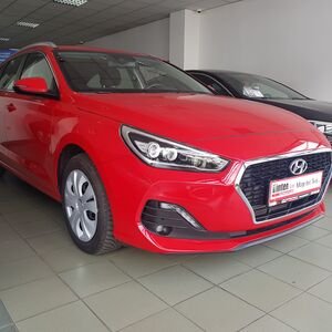 
								Hyundai i30 1.4 benzyna 140 KM przebieg: 19.900 km full									