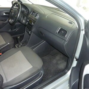 
								Volkswagen Polo V 1.2 TDI full									