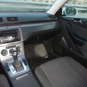 
								Volkswagen Passat 2.0 TDI Automat full									