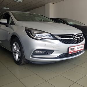 
								Opel Astra 2017 r 1.4 benzyna 79.940 km 150 KM full									