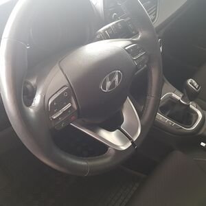 
								Hyundai i30 1.4 benzyna 140 KM przebieg: 19.900 km full									