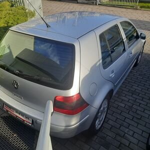 
								VW Golf IV 1.4 benzyna 75 KM przebieg: 140.300 km full									