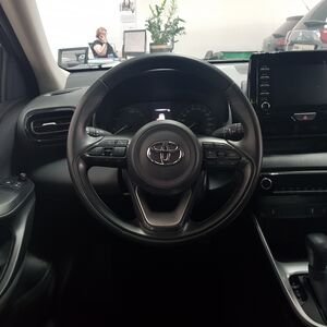 
								Toyota Yaris 2023 r. 1.5 benzyna/hybryda 116 KM full									