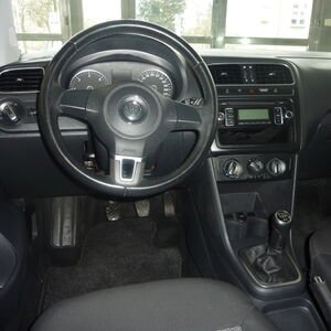 
								Volkswagen Polo V 1.2 TDI full									