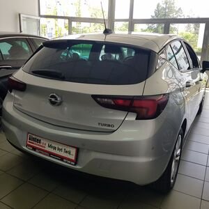 
								Opel Astra 2017 r 1.4 benzyna 79.940 km 150 KM full									