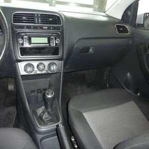
								Volkswagen Polo V 1.2 TDI full									