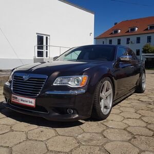 Lancia Thema 2011 r. 3,0 diesel 233.285 km Automat