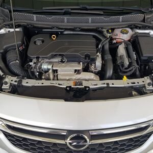 
								Opel Astra 2017 r 1.4 benzyna 79.940 km 150 KM full									