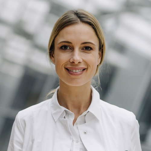 <span style="color:#E40016; font-size:24px;">★★★★★</span><br>Agnieszka Krawczyk